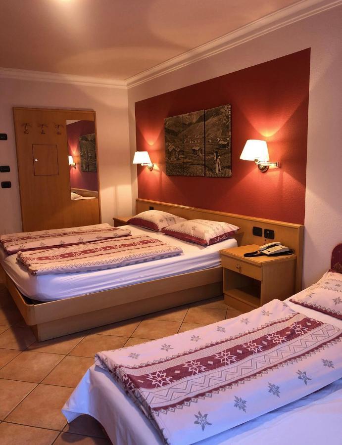 Hotel Garni Rin Da Rin 리비뇨 외부 사진