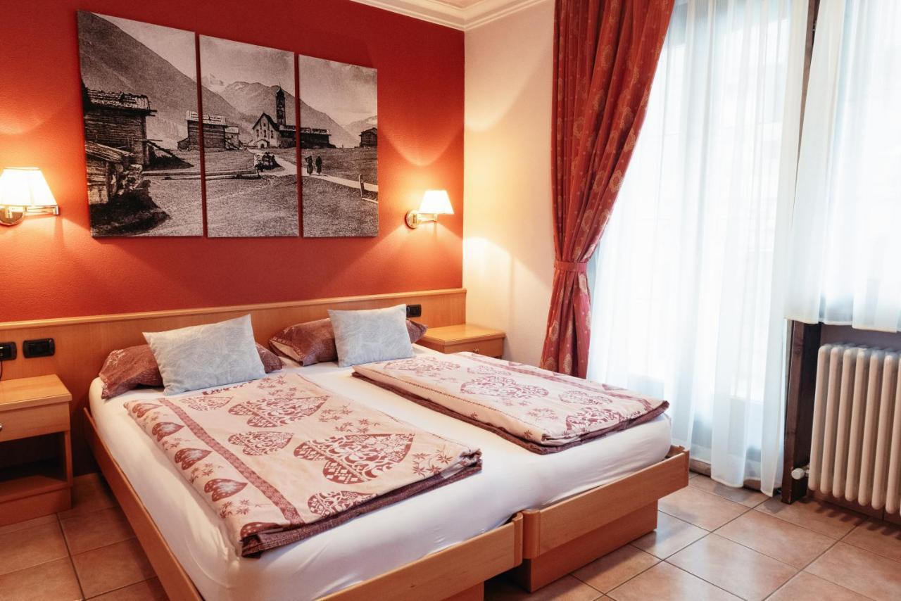Hotel Garni Rin Da Rin 리비뇨 외부 사진